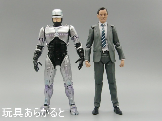 メディコムトイ MAFEX ロボコップ3 アクションフィギュア Amazon.co.jp: MAFEX マフェックス No.67 ロボコップ 全高約