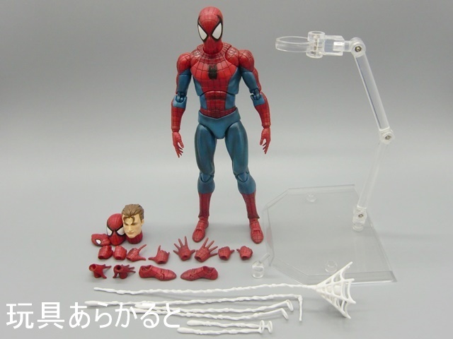 MAFEX スパイダーマン　コミックペイントバージョン MAFEX スパイダーマン V.2 - コミックペイント比較 : r